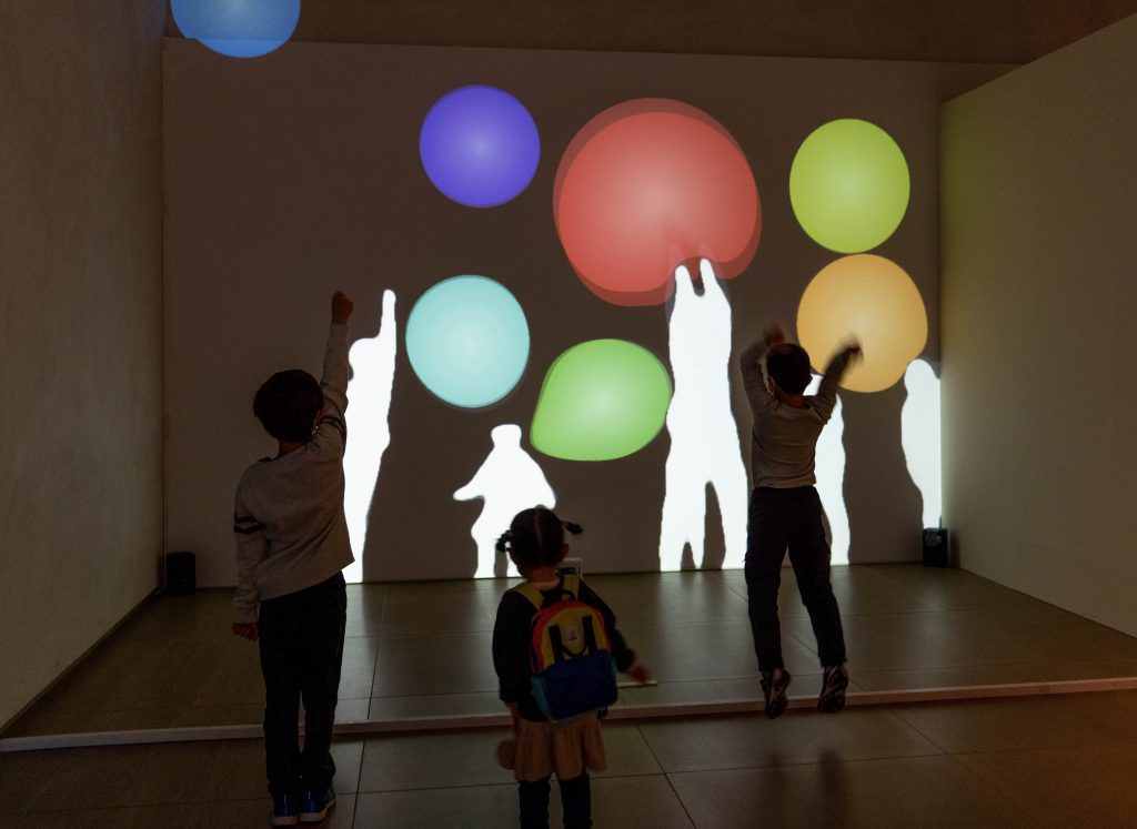 Photonic Life / 藤本直明
